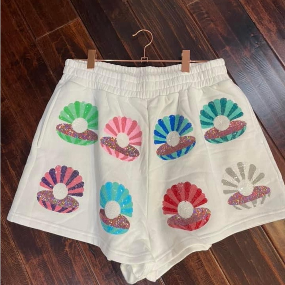 Queen of sparkles clam shell shorts